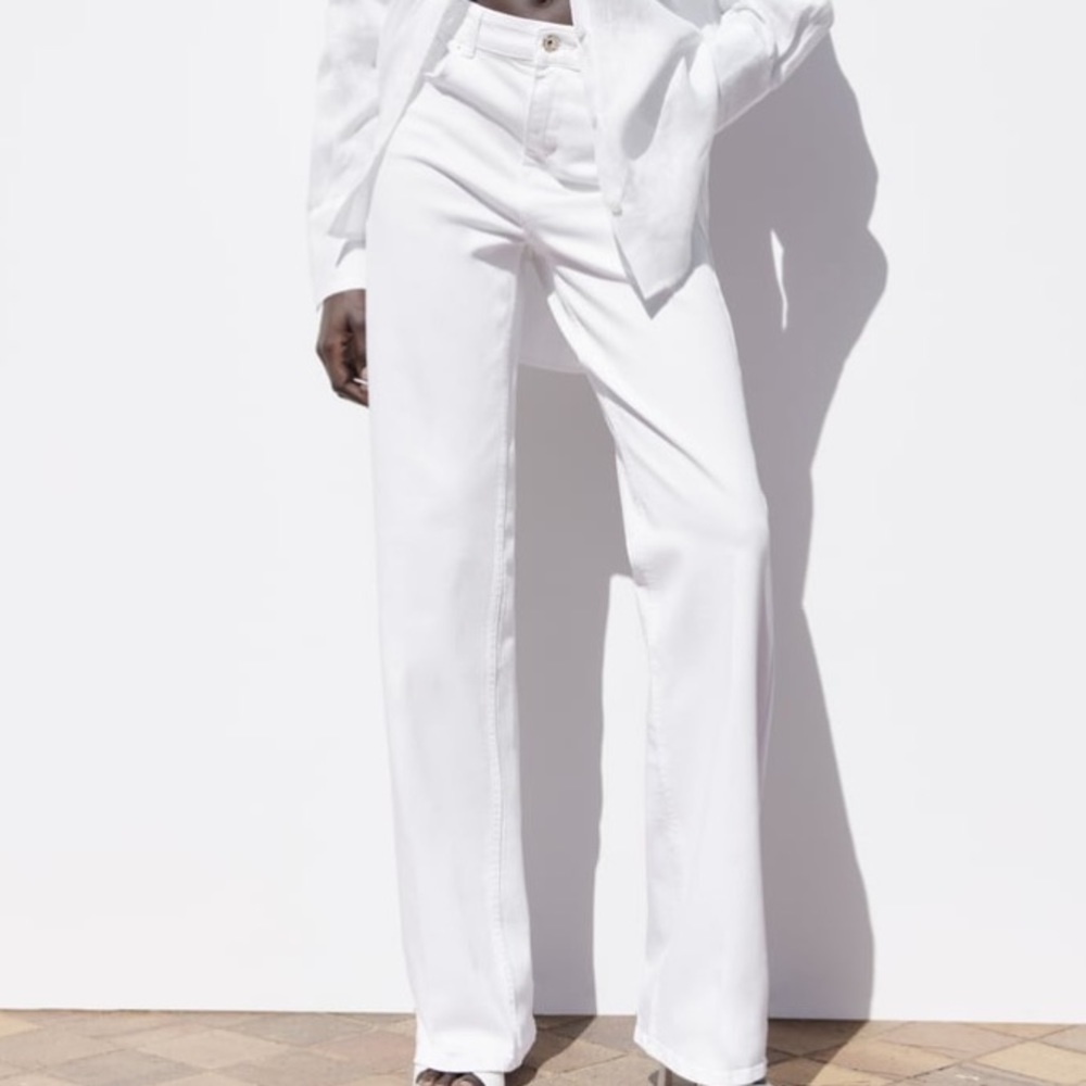 Zara High Waisted Flare Jeans Z1975